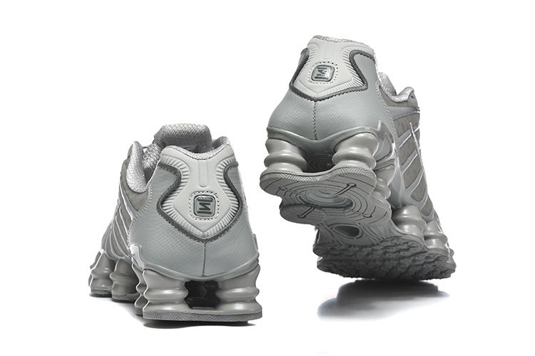 Nike Shox TL Sneakers in Grey