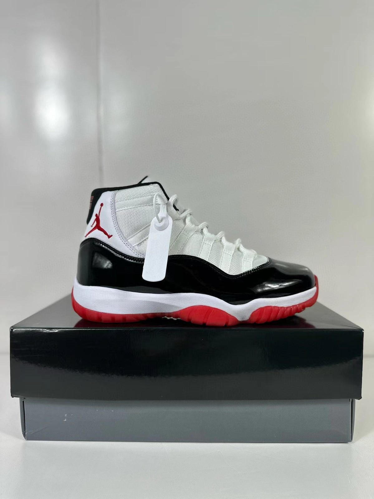 Jordan Air Jordan 11 Retro High Sneakers Concord Bred Black Red