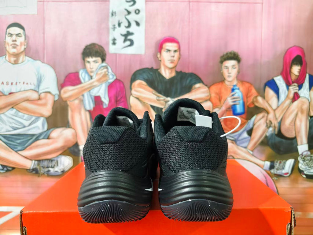 Nike Black and White Basketball Sneakers
