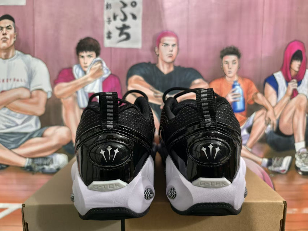 Nike Black White Sneakers