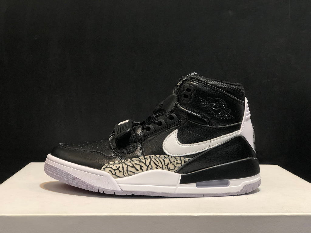 Jordan Air Jordan Legacy 312 Black White AV3922-001