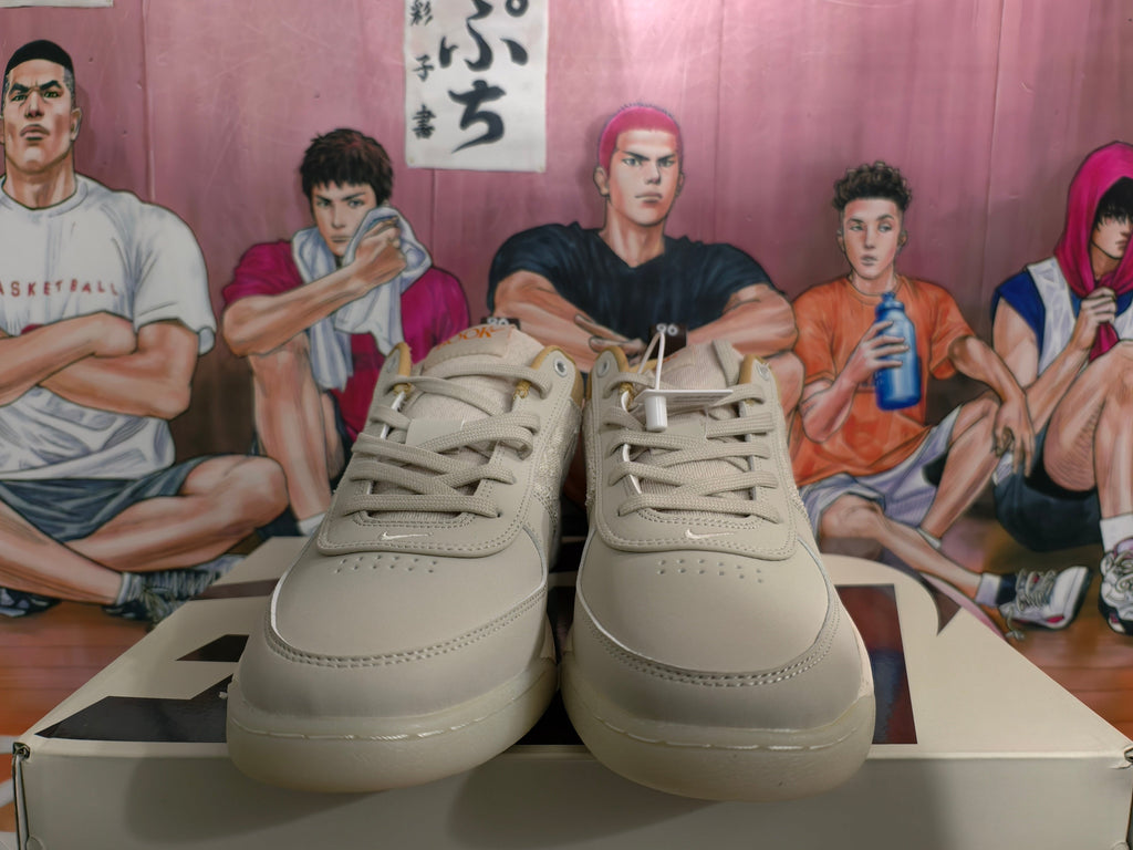 Nike Beige Low-Top Sneakers