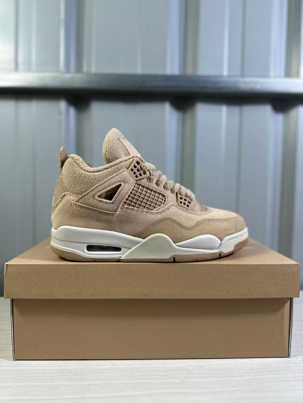 Jordan Air Jordan 4 Retro Tan Sneakers HV0823-200