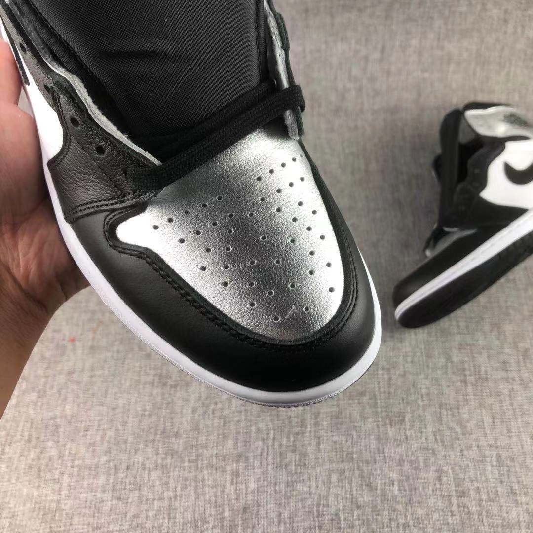 Jordan Air Jordan 1 Silver Toe High-Top Sneakers Black Silver