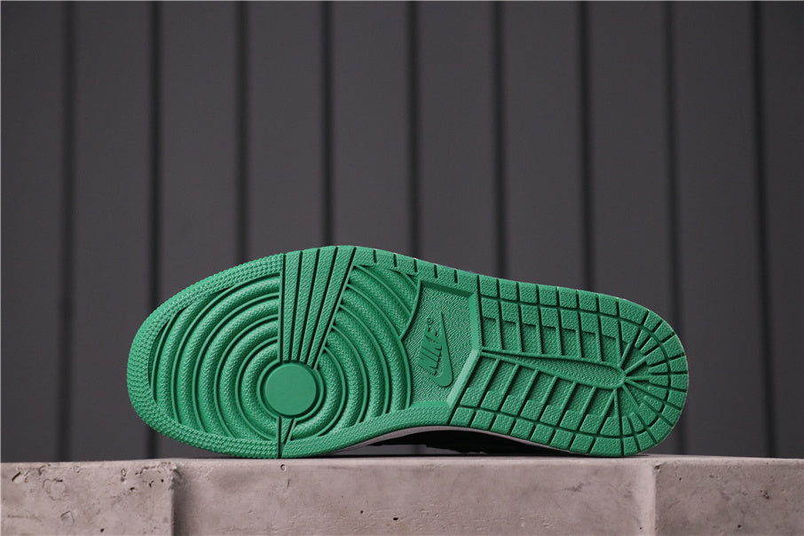 Air Jordan 1 High Pine Green Sneakers 555088-030