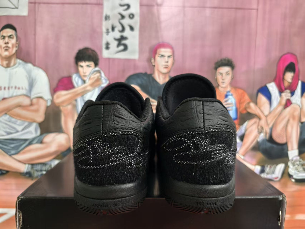 Nike Kyrie Low Black Basketball Shoes