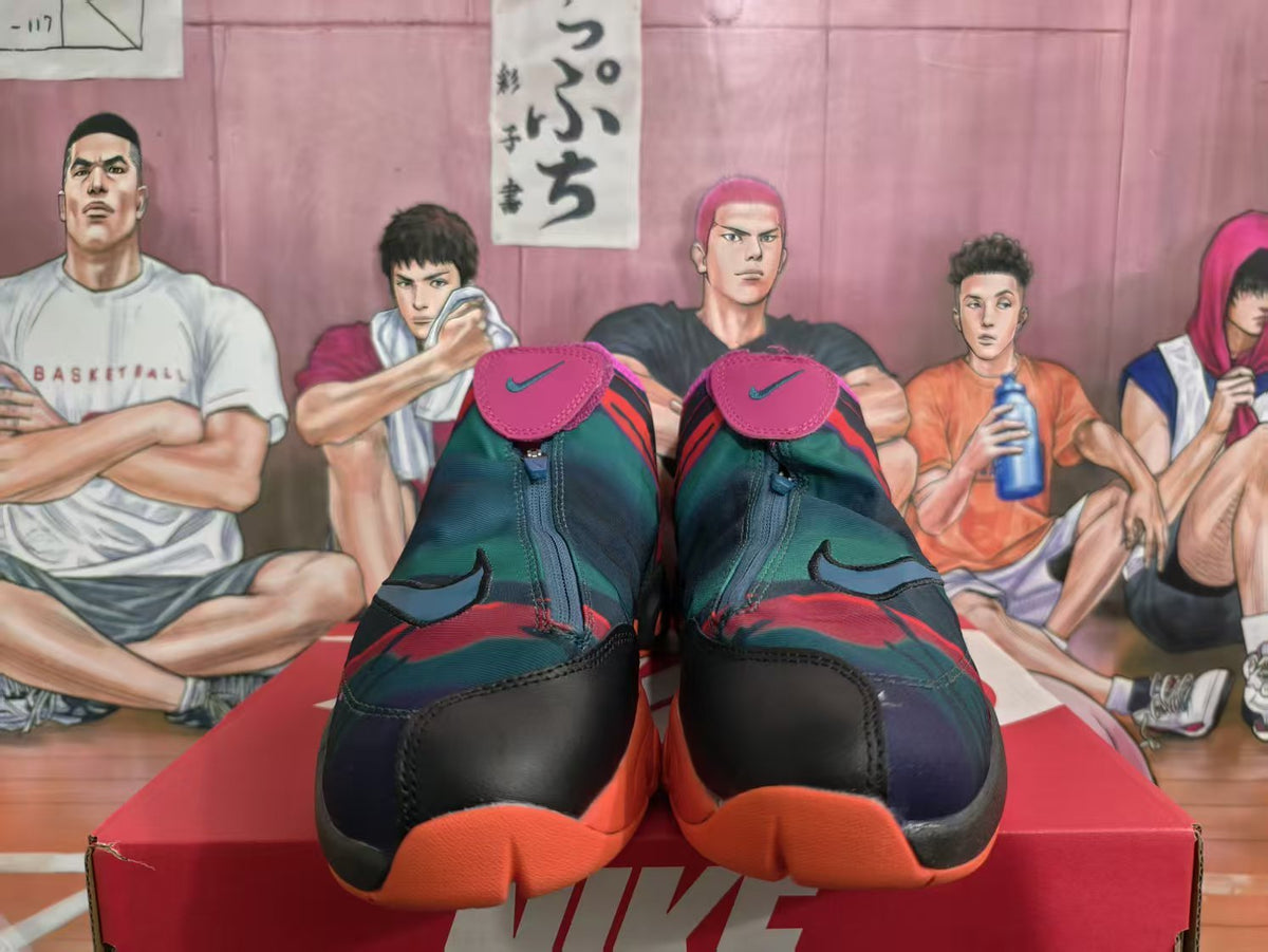 Nike The Glove Camouflage Basketball Sneakers