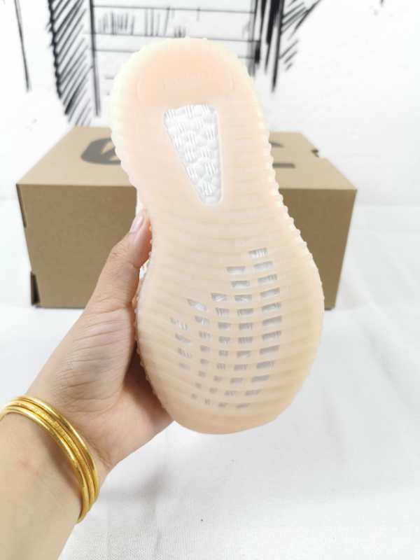 Yeezy 350 V2 Kids Sneakers Linen Yellow