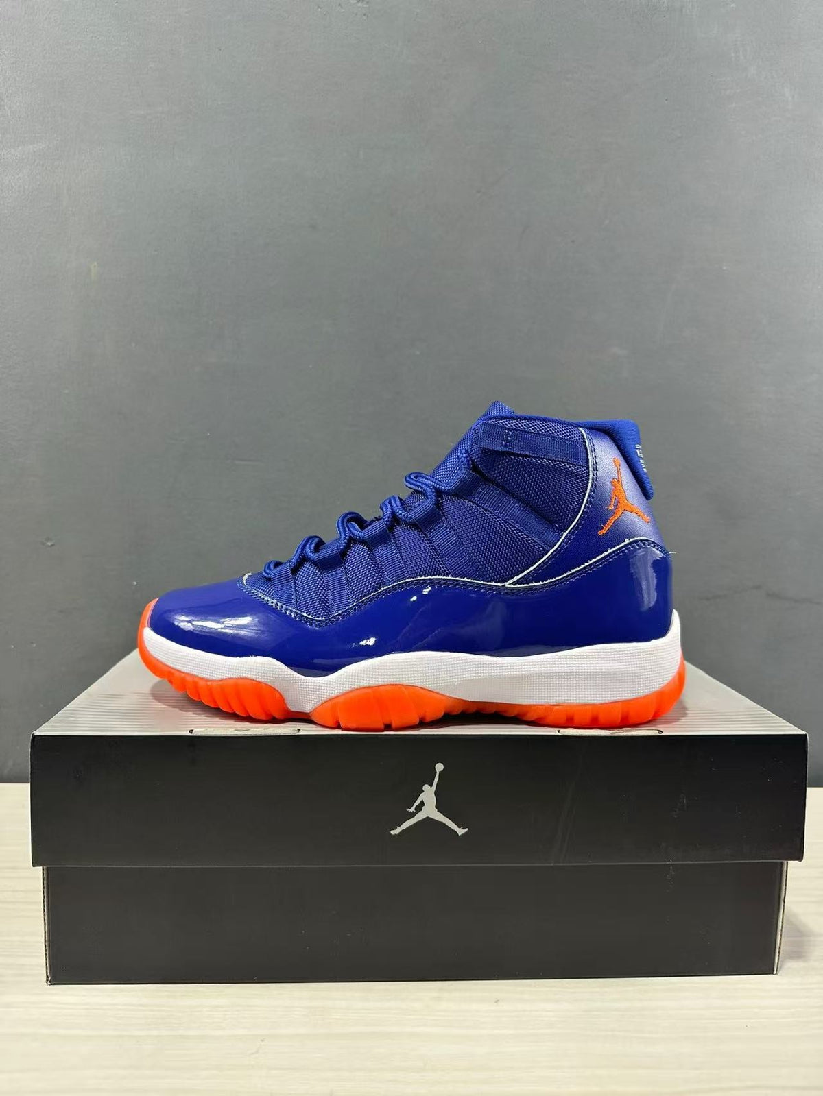 Jordan Air Jordan 11 Retro High Sneakers Blue Orange CT8012-114
