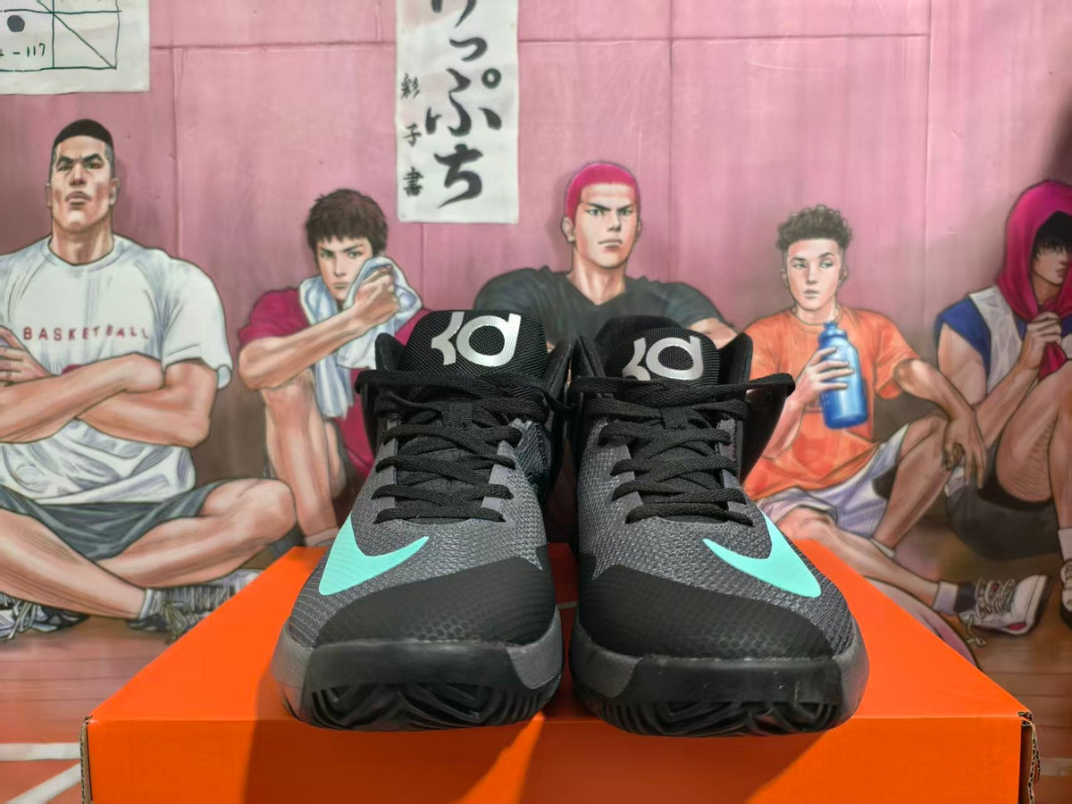 Nike KD Trey 5 Basketball Shoes in Gray and Mint