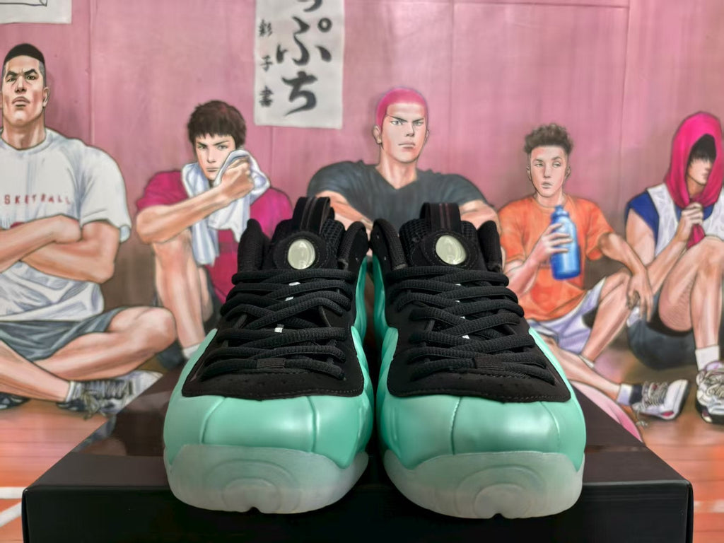 Nike New South Coast Sneakers in Mint Green and Black