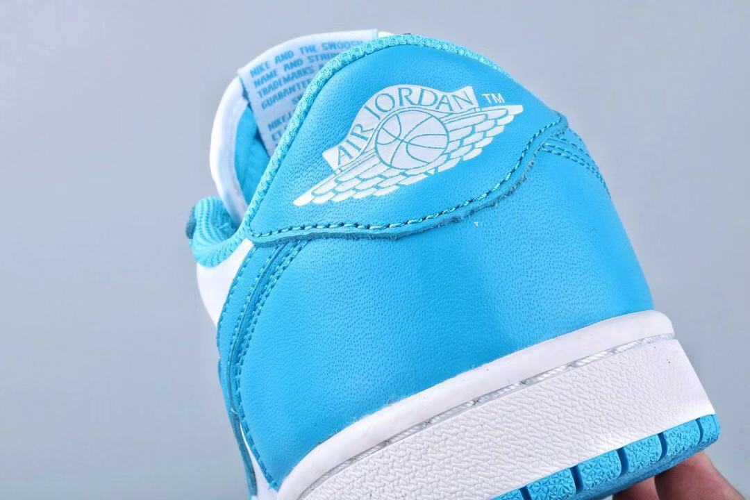 Jordan 1 Low SB North Carolina Blue White 401 Sneakers