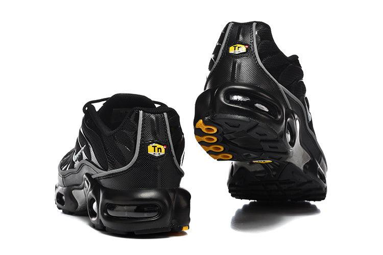 Nike Air Max Plus Black Sneakers HV0666-002