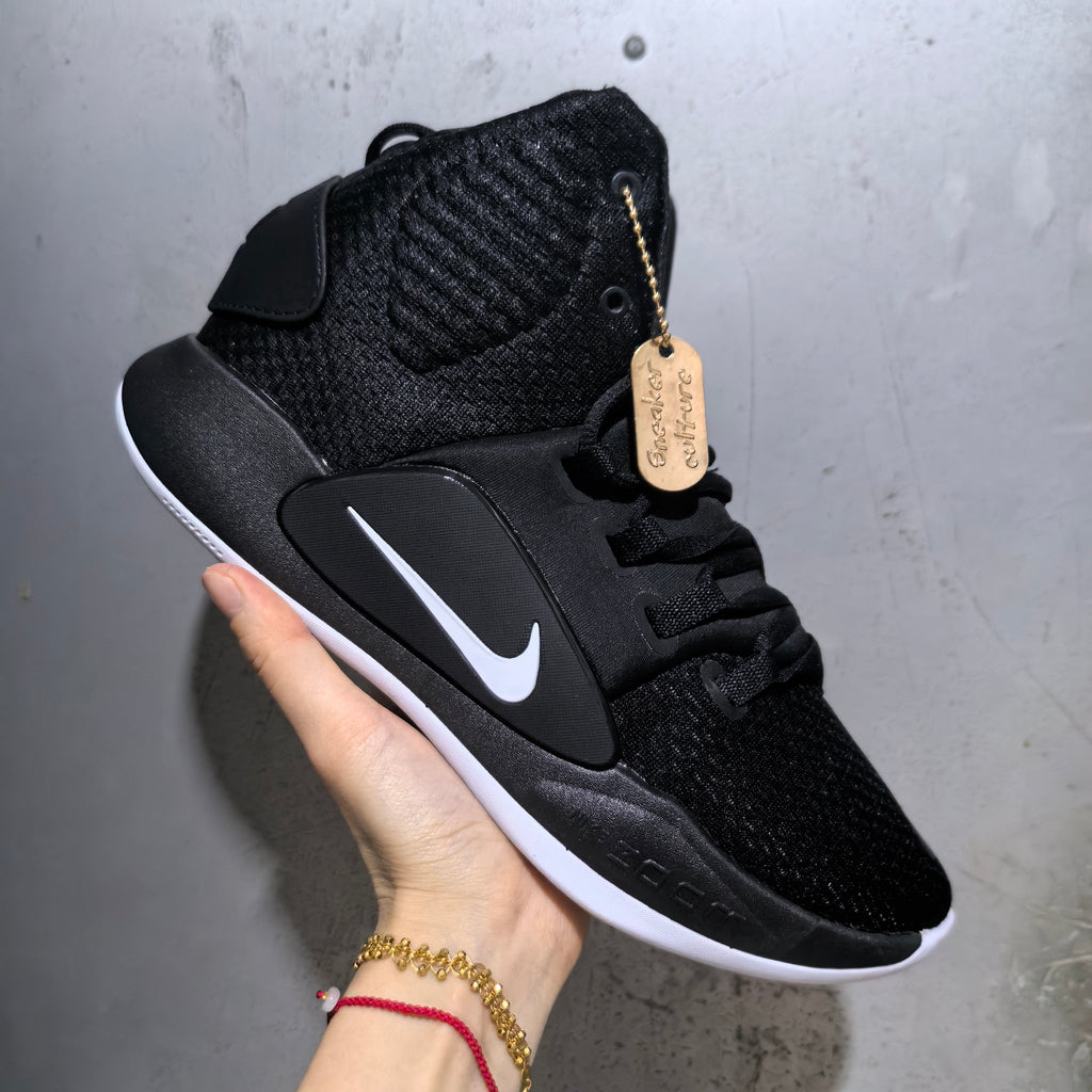 Nike Black Basketball Sneakers
