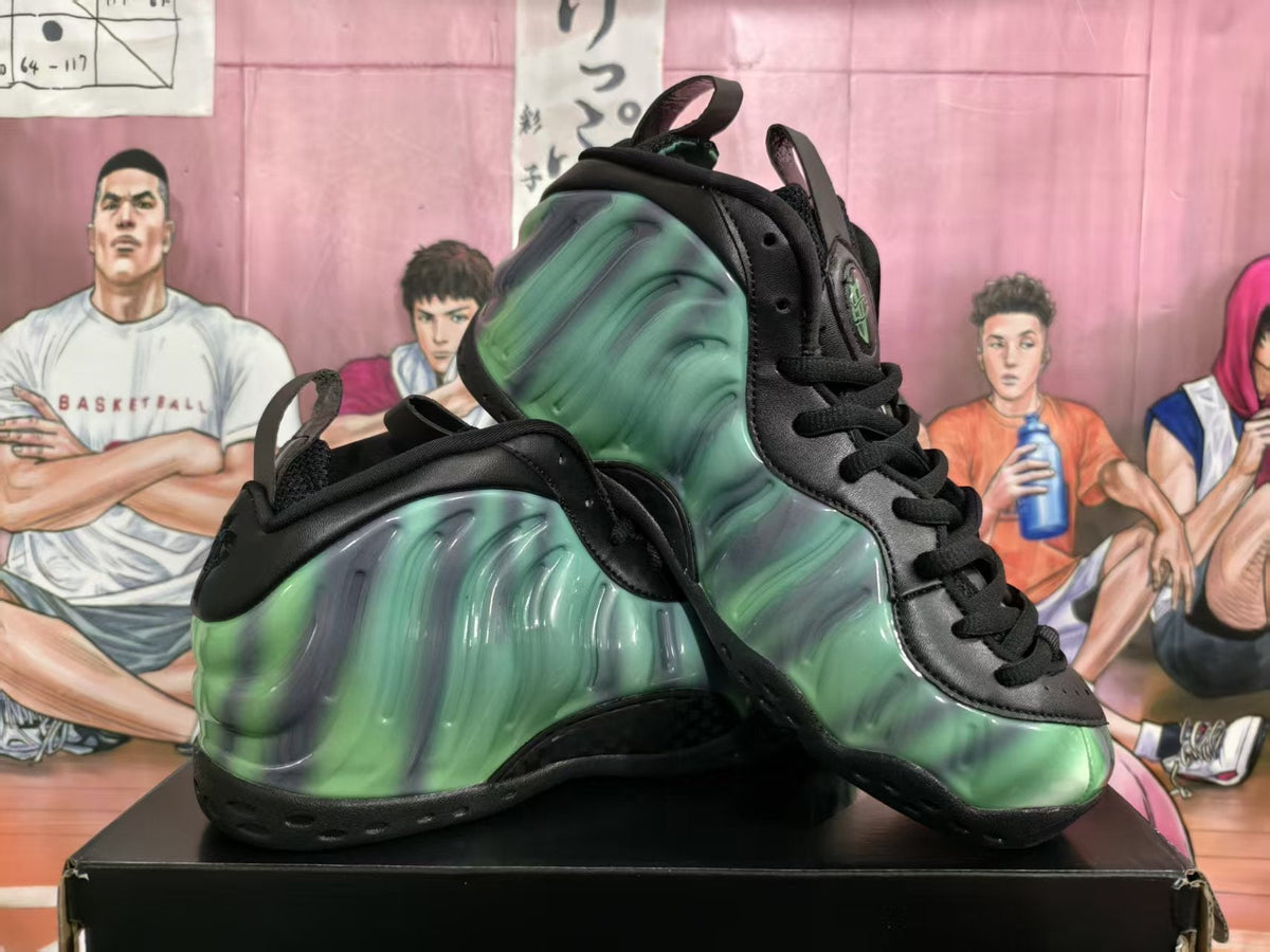Aurora Spray Green Black Basketball Sneakers