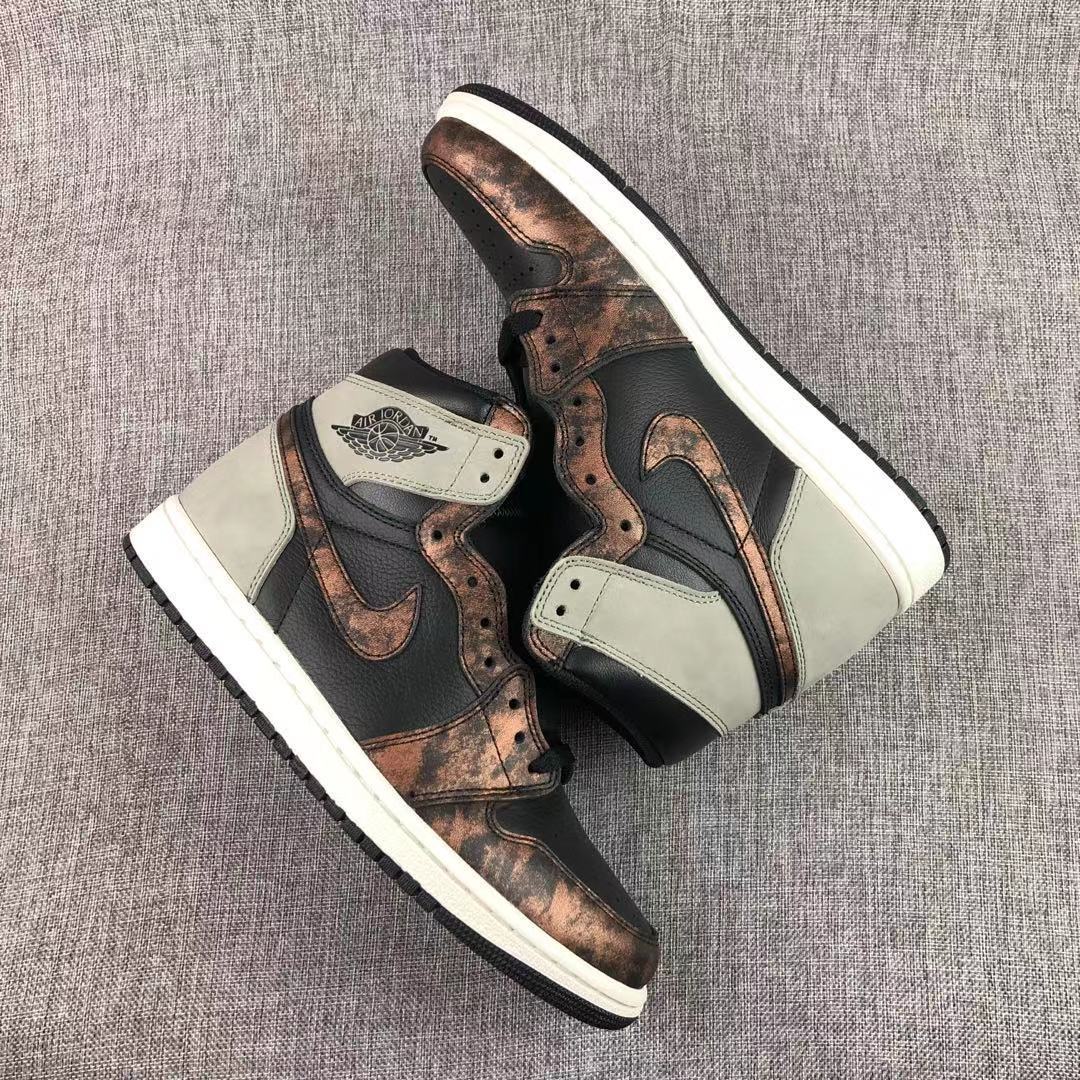 Jordan Air Jordan 1 Retro Rust Shadow High-Top Sneakers