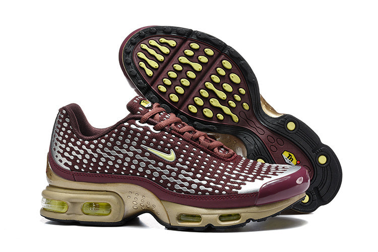 Nike Air Max Plus VII Sneakers Burgundy Silver Gold