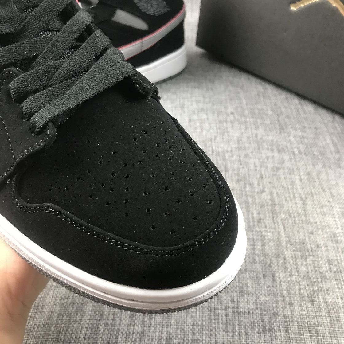 Air Jordan 1 Mid Black Grey Red 554724-060 Sneakers