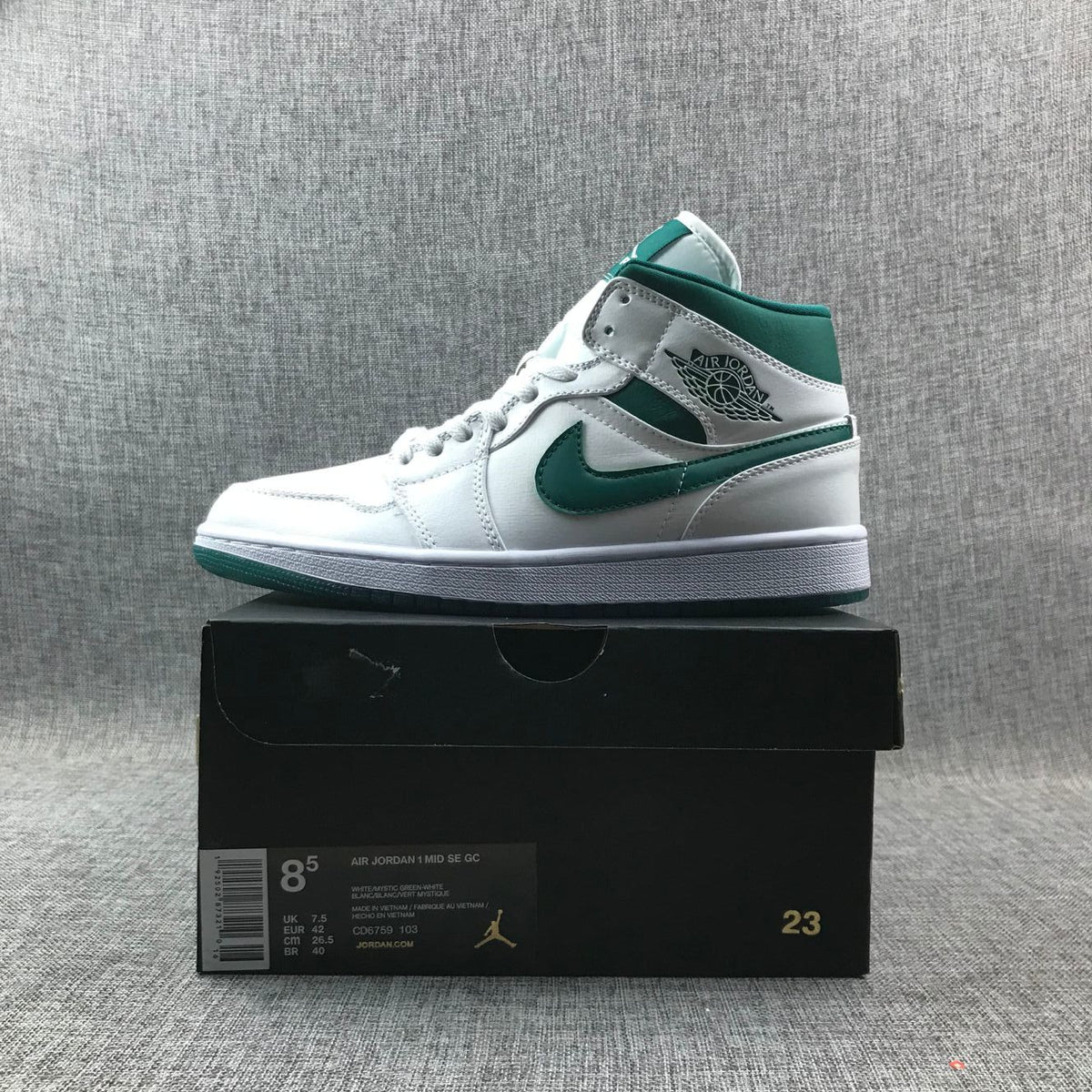 Jordan Air Jordan 1 Mid SE Mystic Green Sneakers CD6759-103