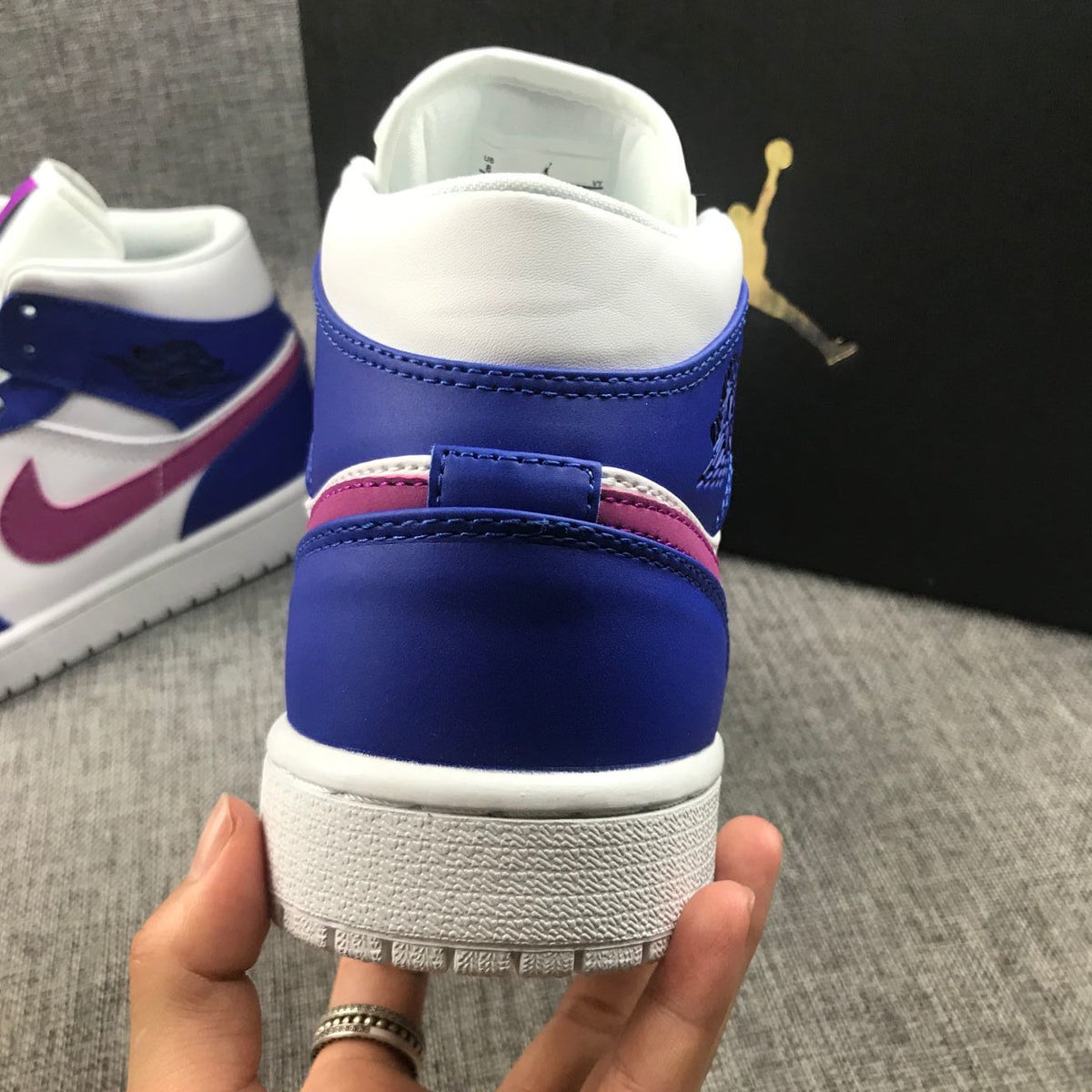 Jordan Air 1 Mid Blue Pink Sneakers 554724-451
