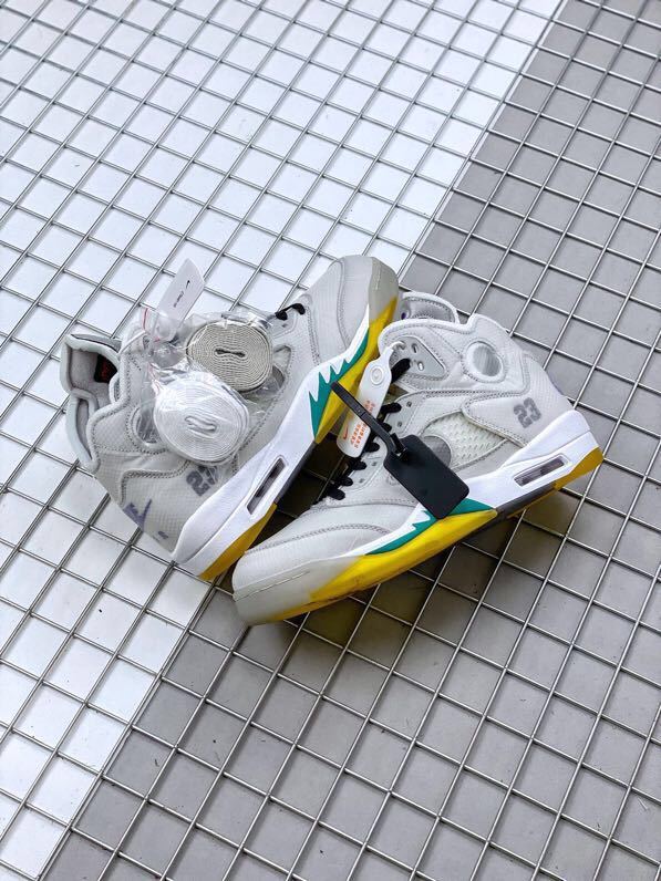 Jordan Air Jordan 5 Off-White Grey White CT8480-105 Sneakers