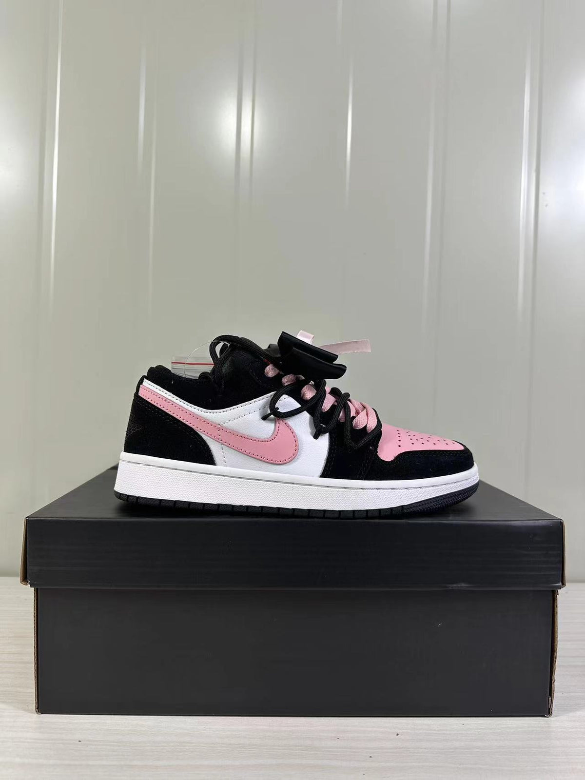 Jordan Air Jordan 1 Low SE GS Black Pink DX4374-008