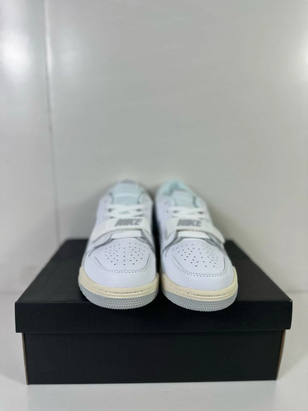 Jordan Legacy 312 Low GS Silver Yellow Sneakers HJ3480-101