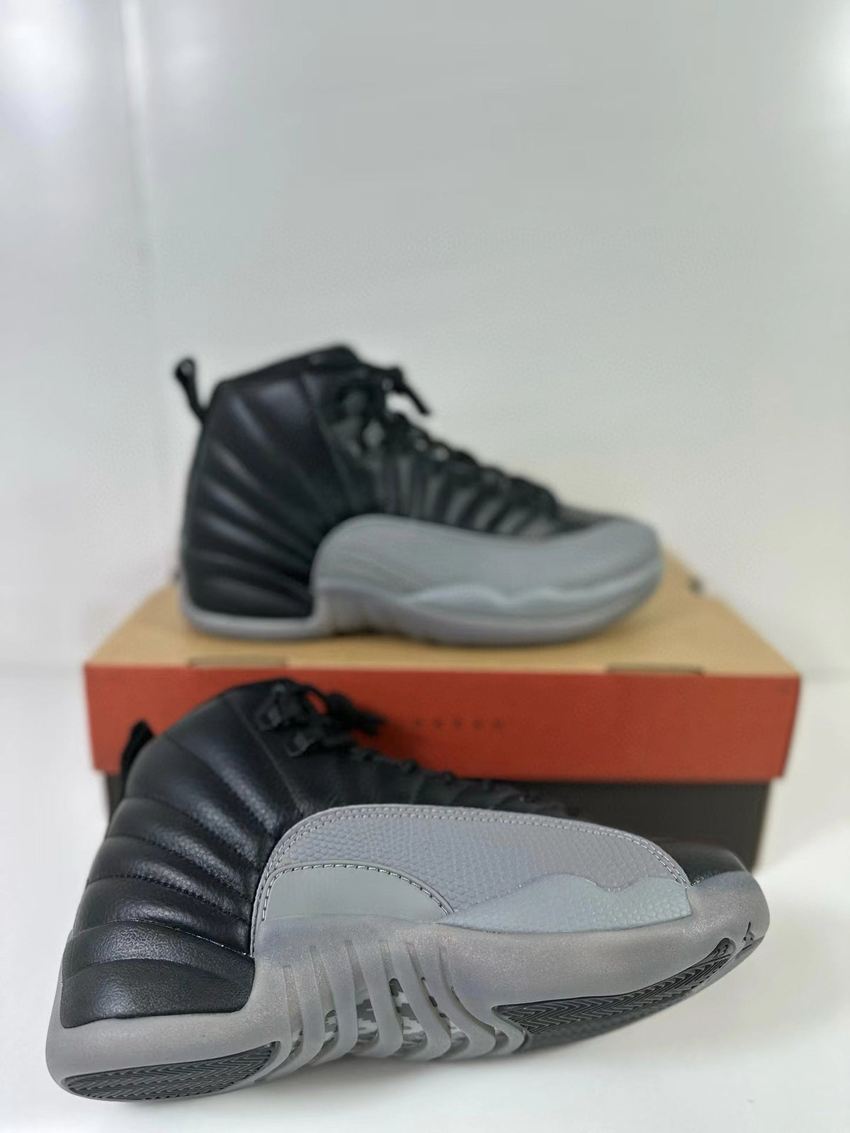 Jordan Air Jordan 12 Retro Black Wolf Grey Sneakers CT8013-019