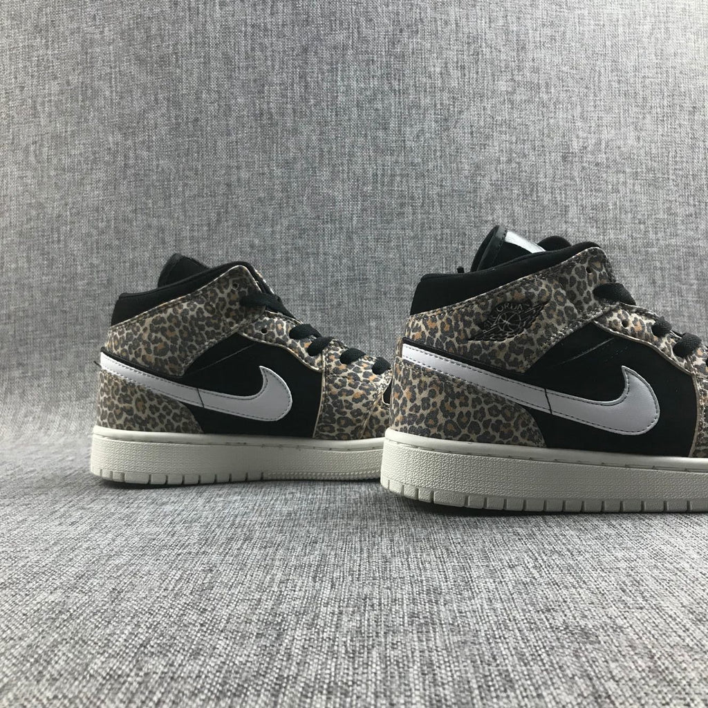 Air Jordan 1 Mid SE GS Leopard Sneakers BQ6931-021