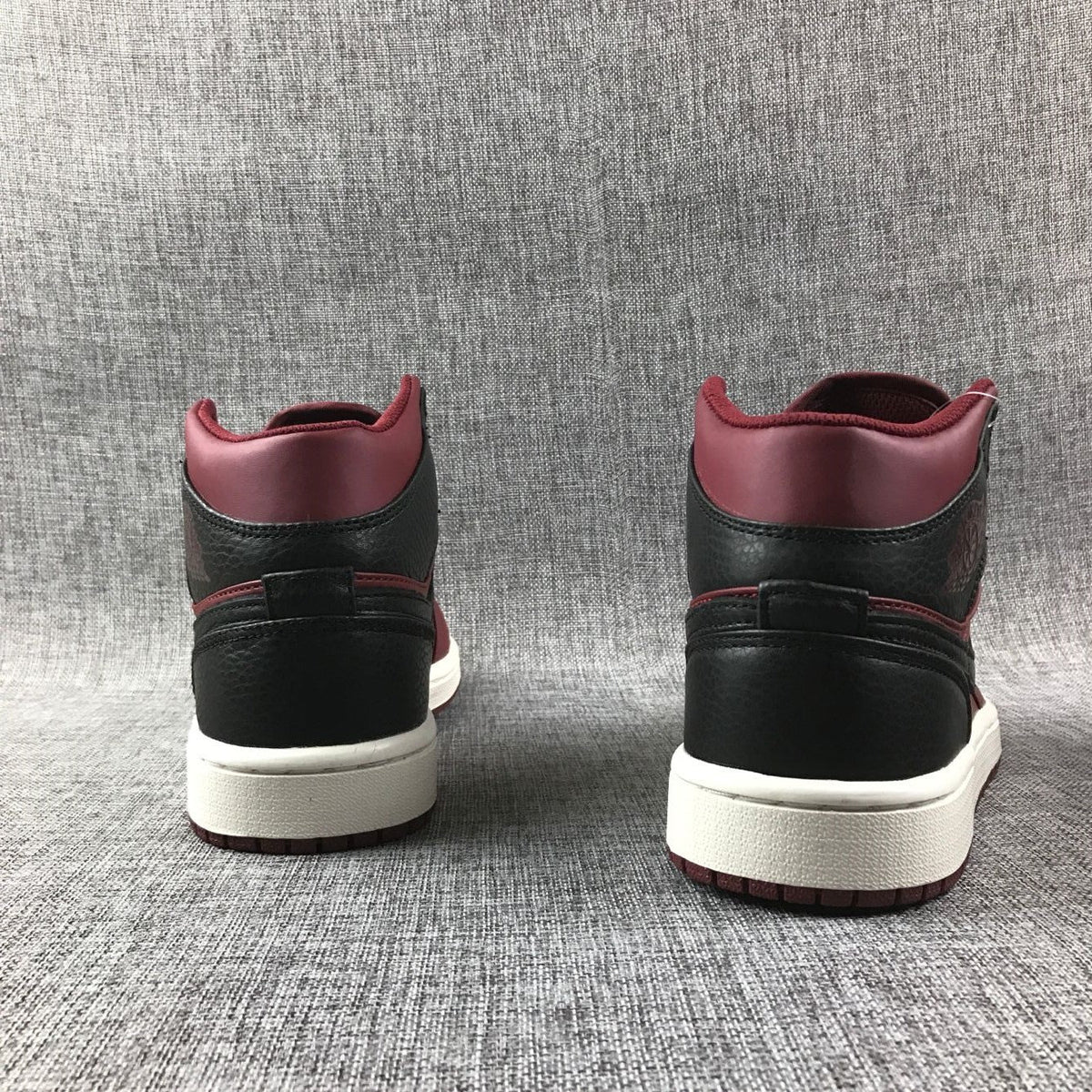 Jordan Air Jordan 1 Mid Sneakers Burgundy Black White