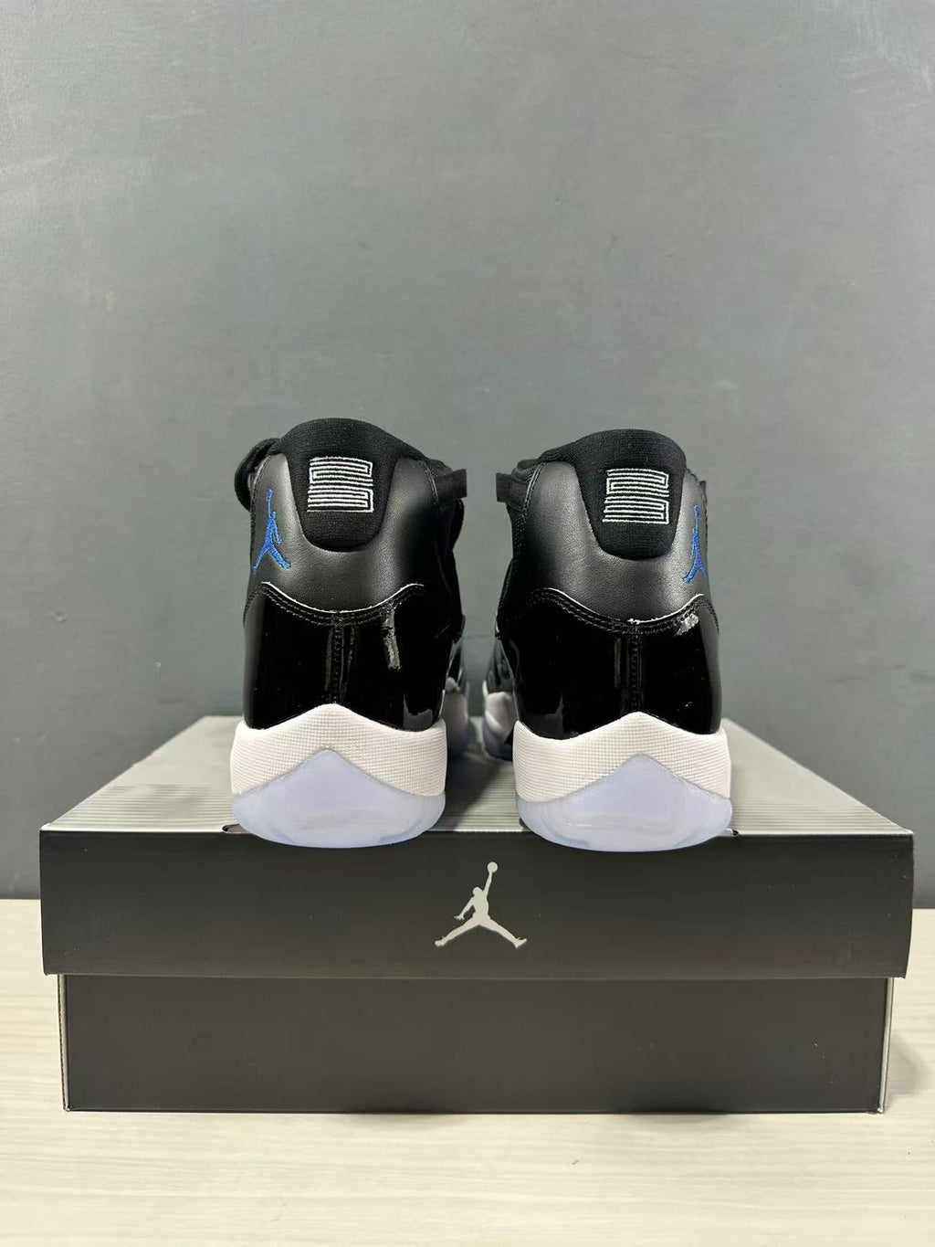 Jordan Air Jordan 11 High Black/Blue CT8012-900