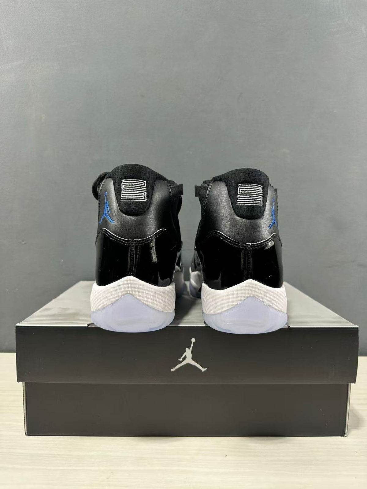 Jordan Air Jordan 11 High Black/Blue CT8012-900