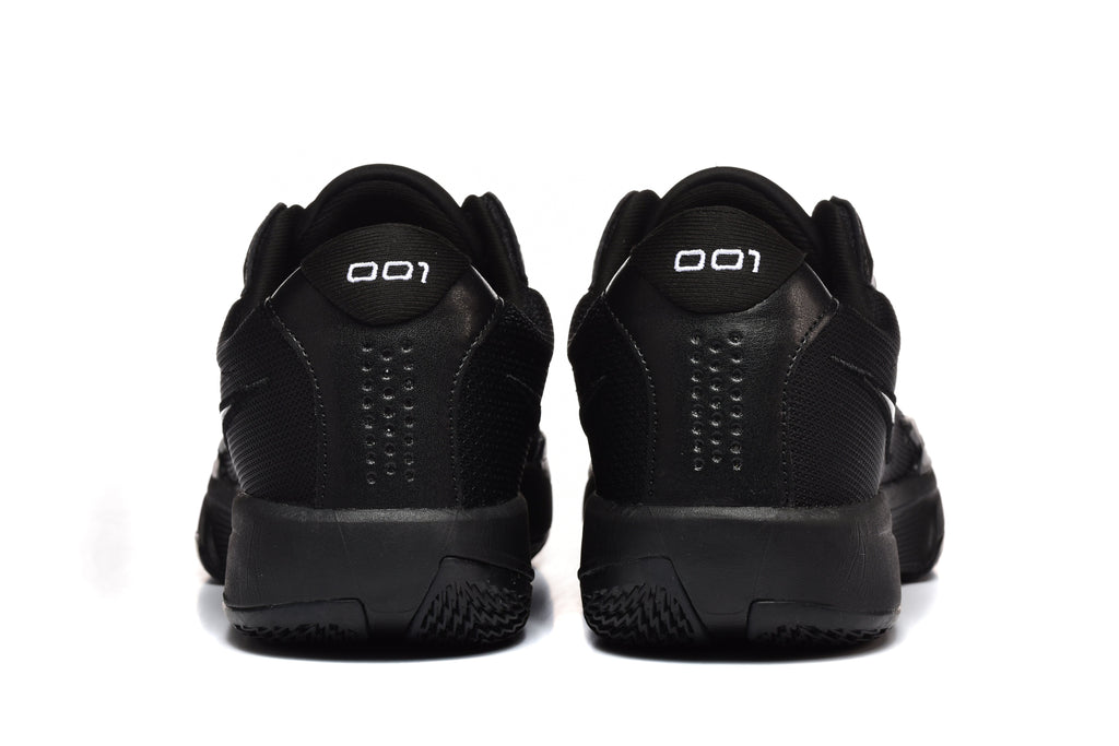 Nike 872-27 Black Low-Top Sneakers
