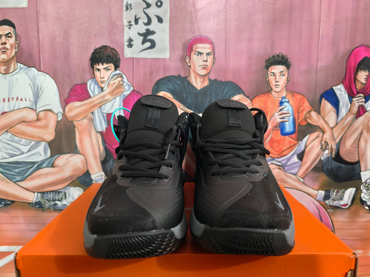 Nike Black and Grey Basketball Sneakers