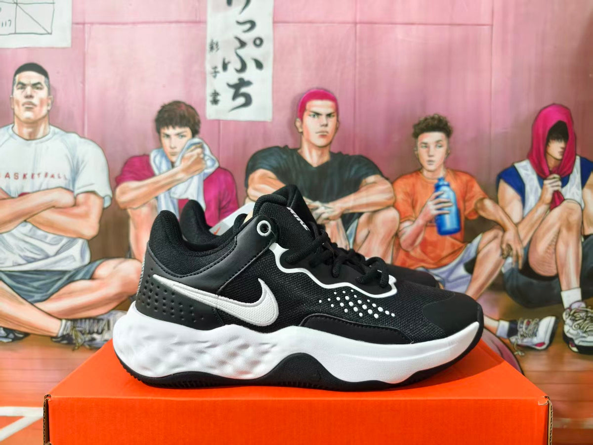 Nike Black and White Low-Top Sneakers