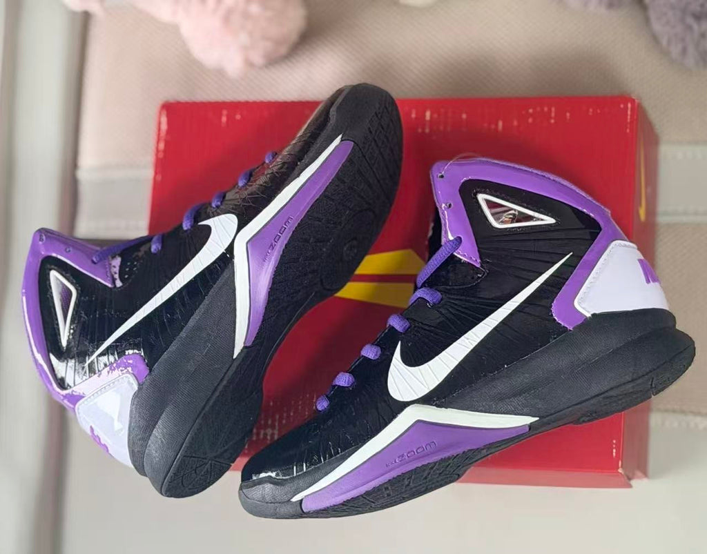 Nike Hyperdunk 2010 Kids Basketball Shoes, Black and Purple
