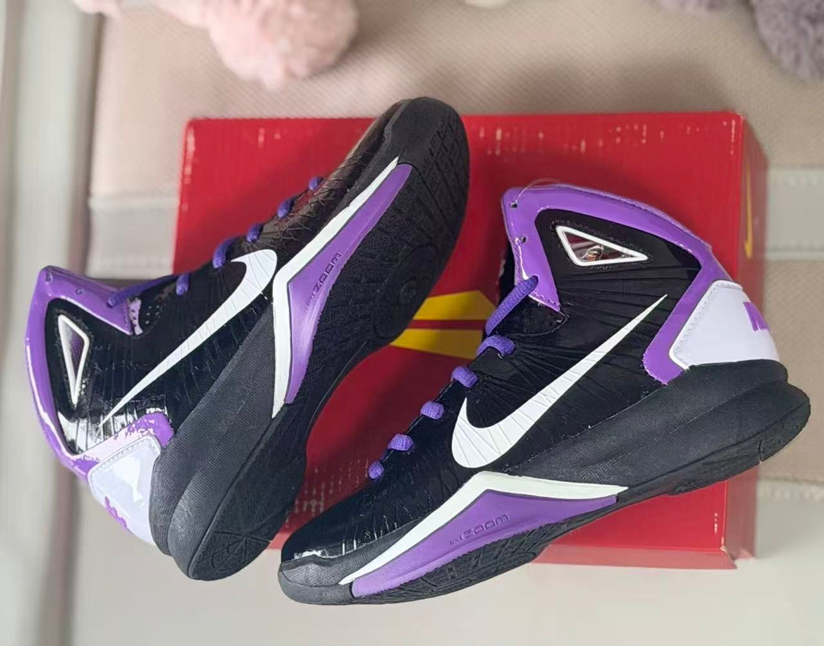 Nike Hyperdunk 2010 Kids Basketball Shoes, Black and Purple