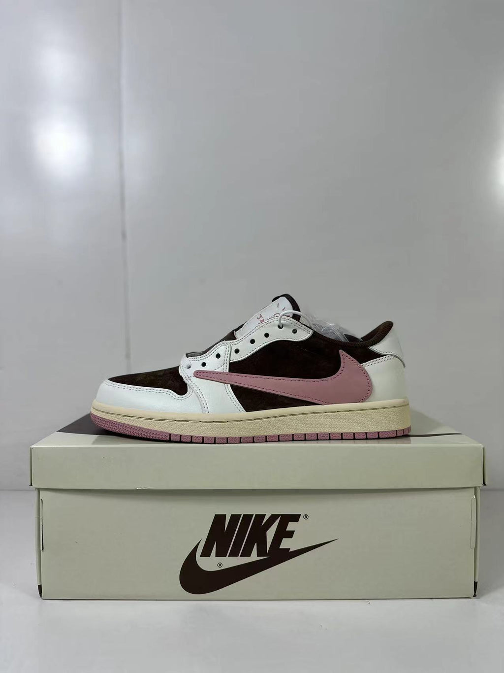 Nike Air Jordan 1 Low Travis Scott Reverse Mocha Pink DZ4137-206