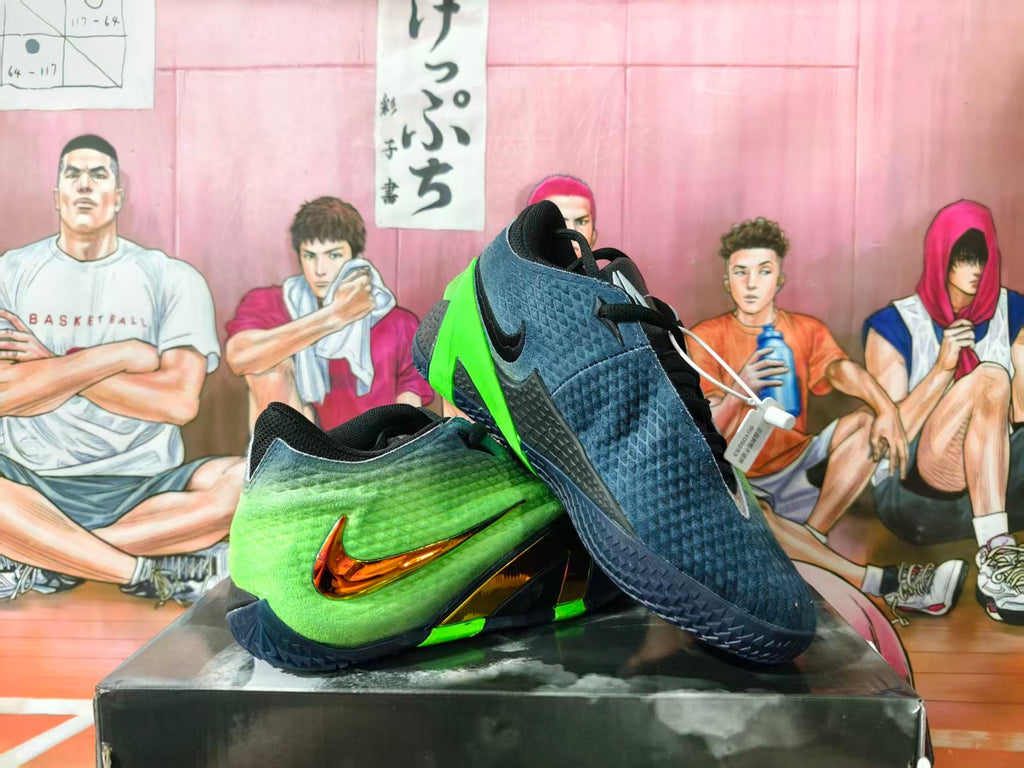 Nike Basketball Shoes in Green and Navy