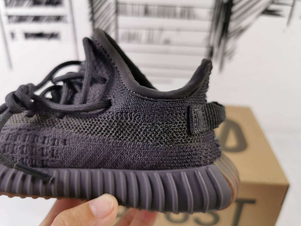 Yeezy 350 V2 Kids Sneakers Black Gum Sole