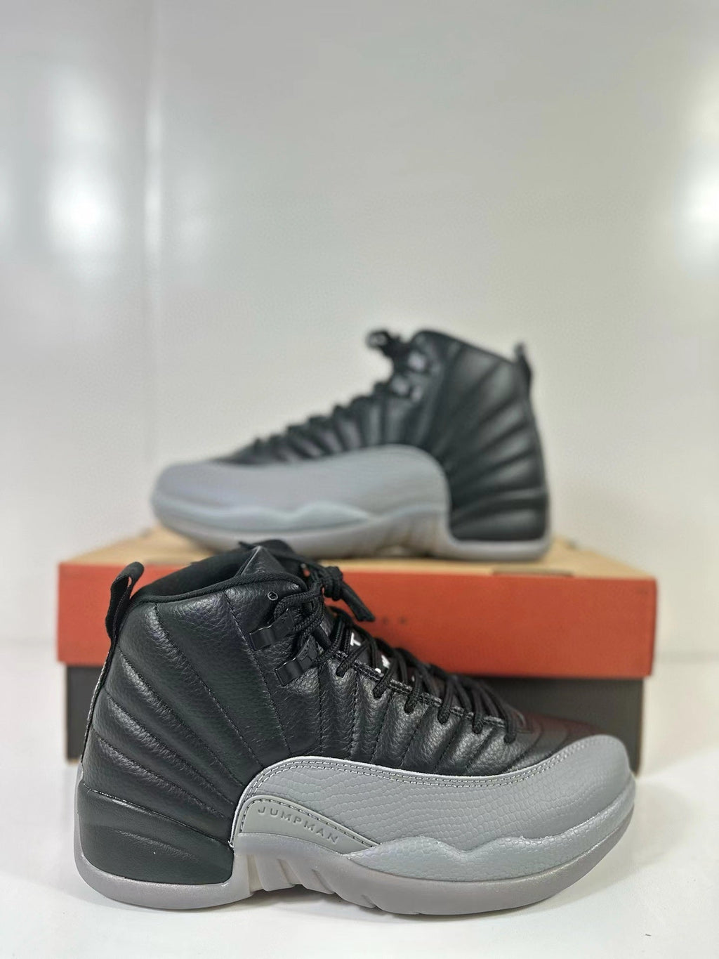 Jordan Air Jordan 12 Retro Black Wolf Grey Sneakers CT8013-019