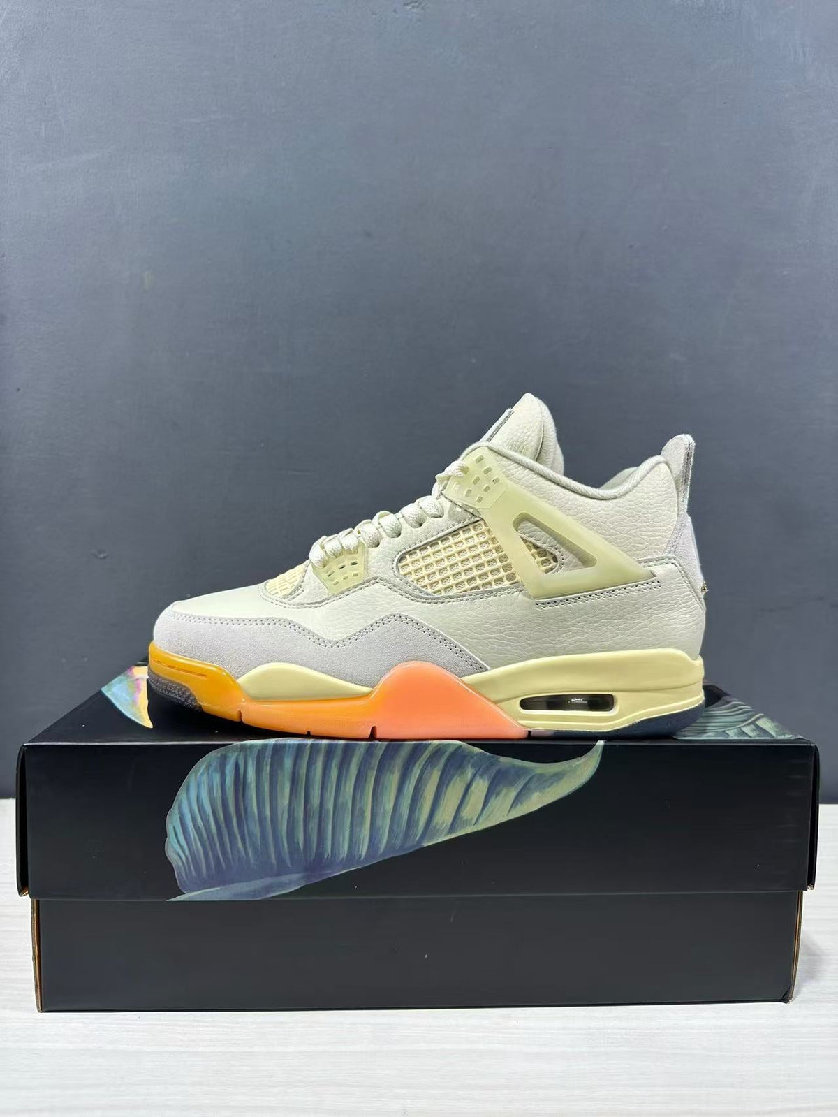 Jordan Air Jordan 4 Birds of Paradise Sneakers Coconut Milk