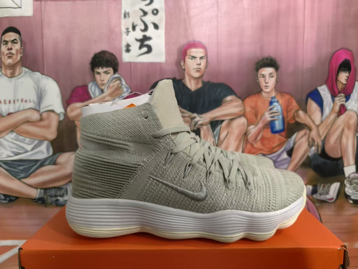 Nike Basketball High-Top Sneakers in Light Gray