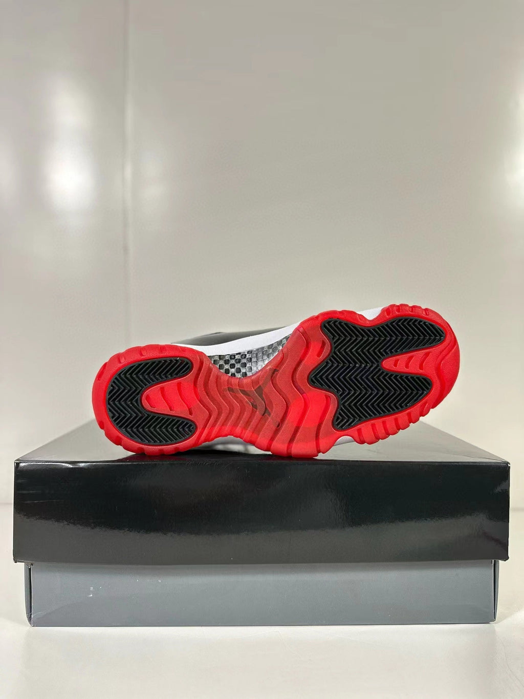 Jordan Air Jordan 11 Retro High Sneakers Concord Bred Black Red