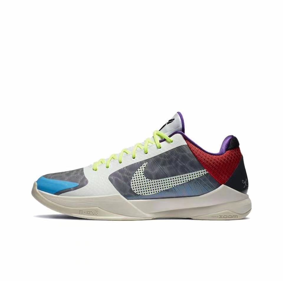 Nike Kobe 5 Basketball Sneakers