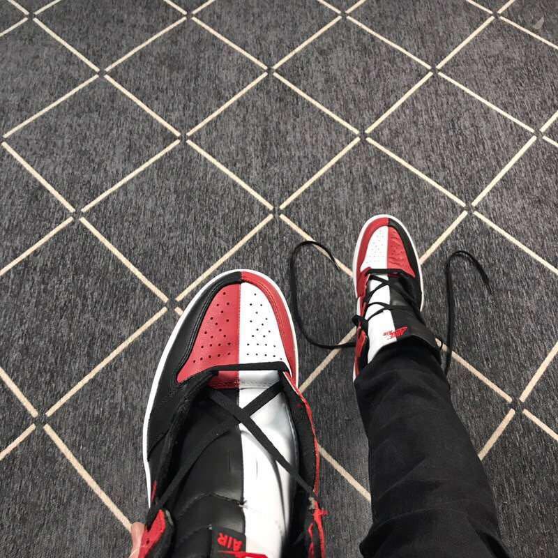 Air Jordan 1 High-Top Sneakers Black Red White