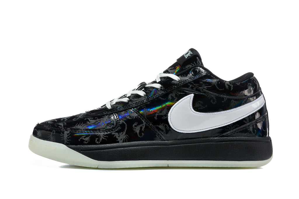 Nike 873-30 Black and White Low-Top Sneakers