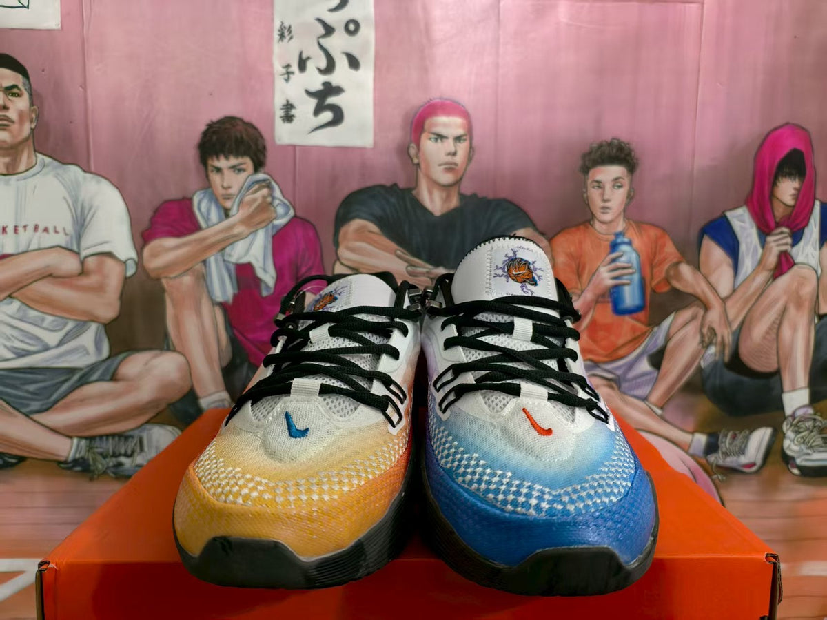 Nike Mismatched Color Basketball Sneakers