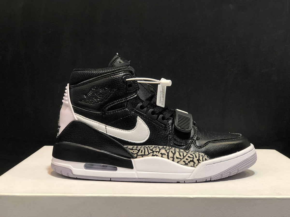 Jordan Air Jordan Legacy 312 Black White AV3922-001