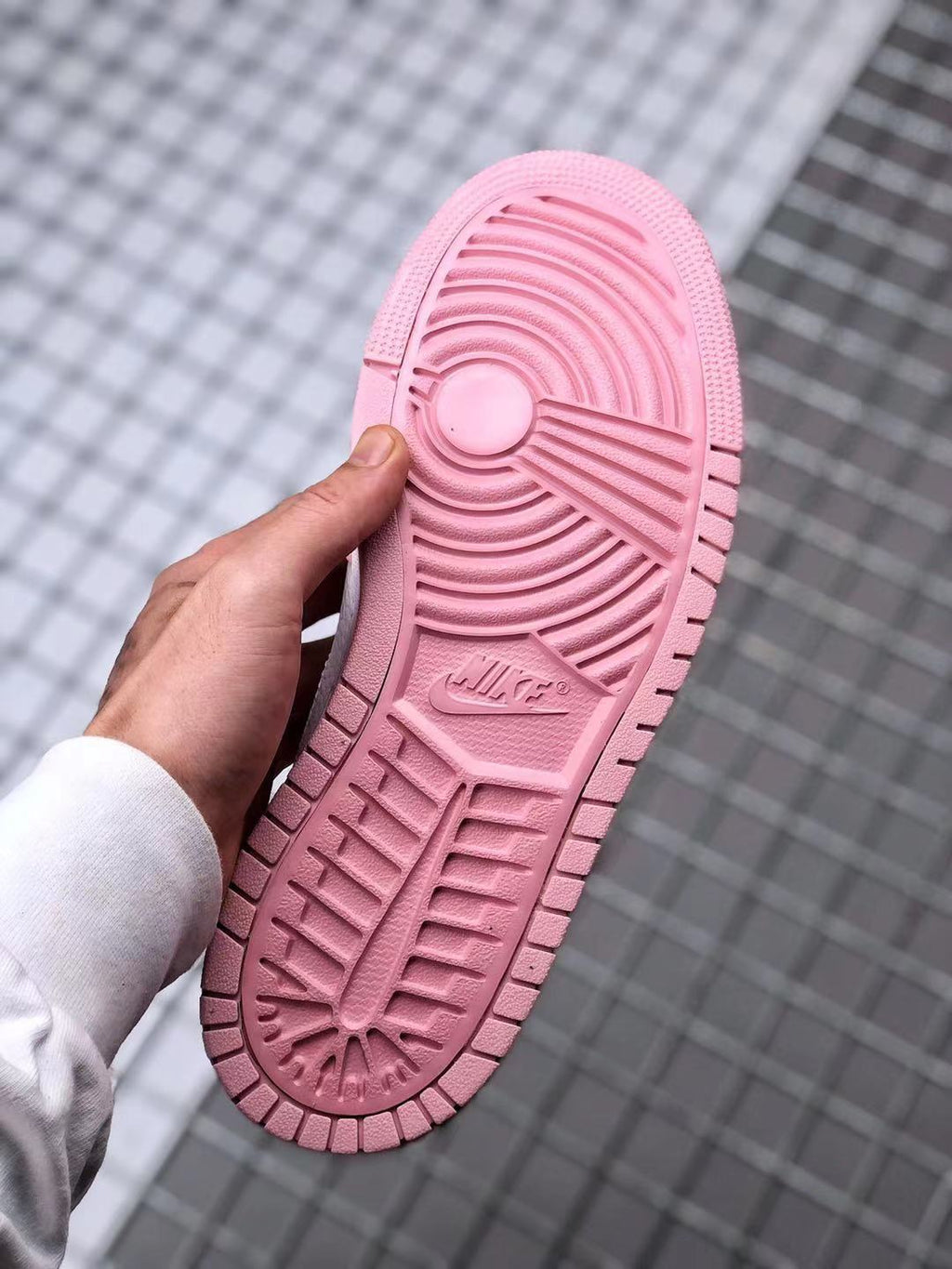 Jordan Air Jordan 1 High Zoom CMFT Pink Sneakers CT0979-601